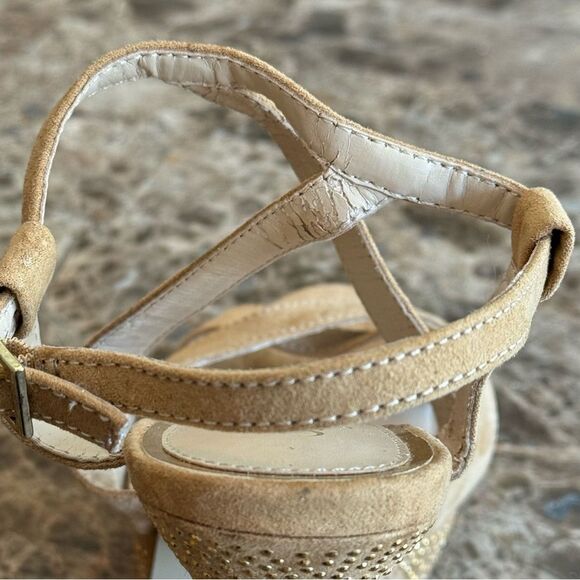Scene Zarita Sandals Size 7 Tan Soft Suede Studded High Heel​ - Picture 7 of 13